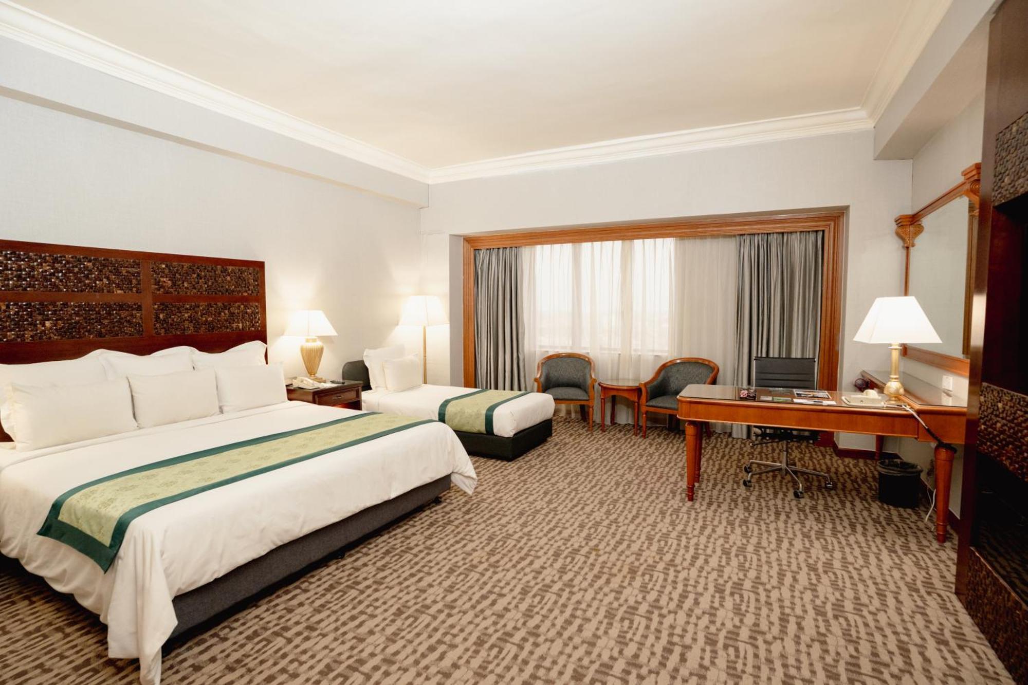 Renai Hotel Kota Bharu Esterno foto